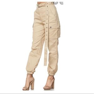 Hot & Delicious Mustard Cargo Pants Size M